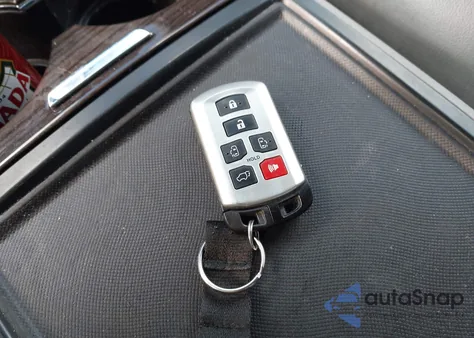 2016 Toyota Sienna Xle Premium 8 Passenger from USA, damaged, VIN 5TDYK3DC9GS758610